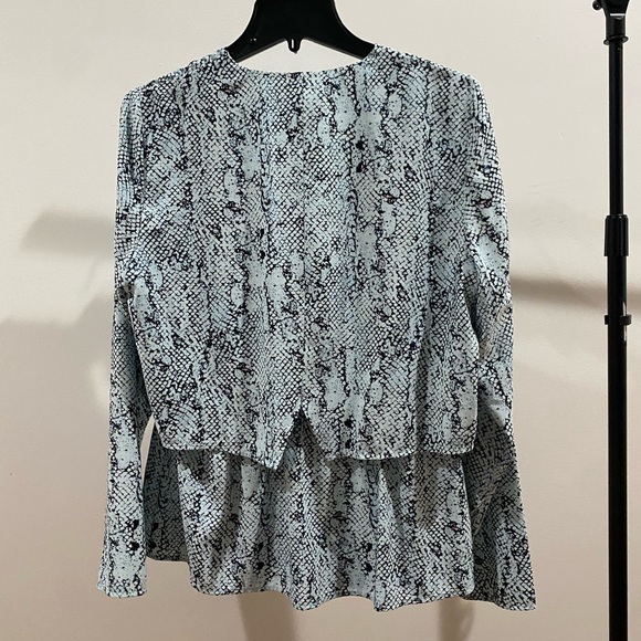 NWT COOPER AND ELLA EVIE BLOUSE - MODERN SNAKE PRINT Size Large - Picture 8 of 10